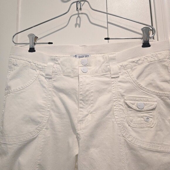 Lee Easy Fit White Skimmers - EUC - Size 12 - Relaxed Fit Waist - White - Picture 5 of 13